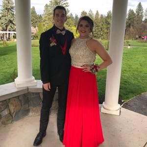 Meet your Posher, Cierra